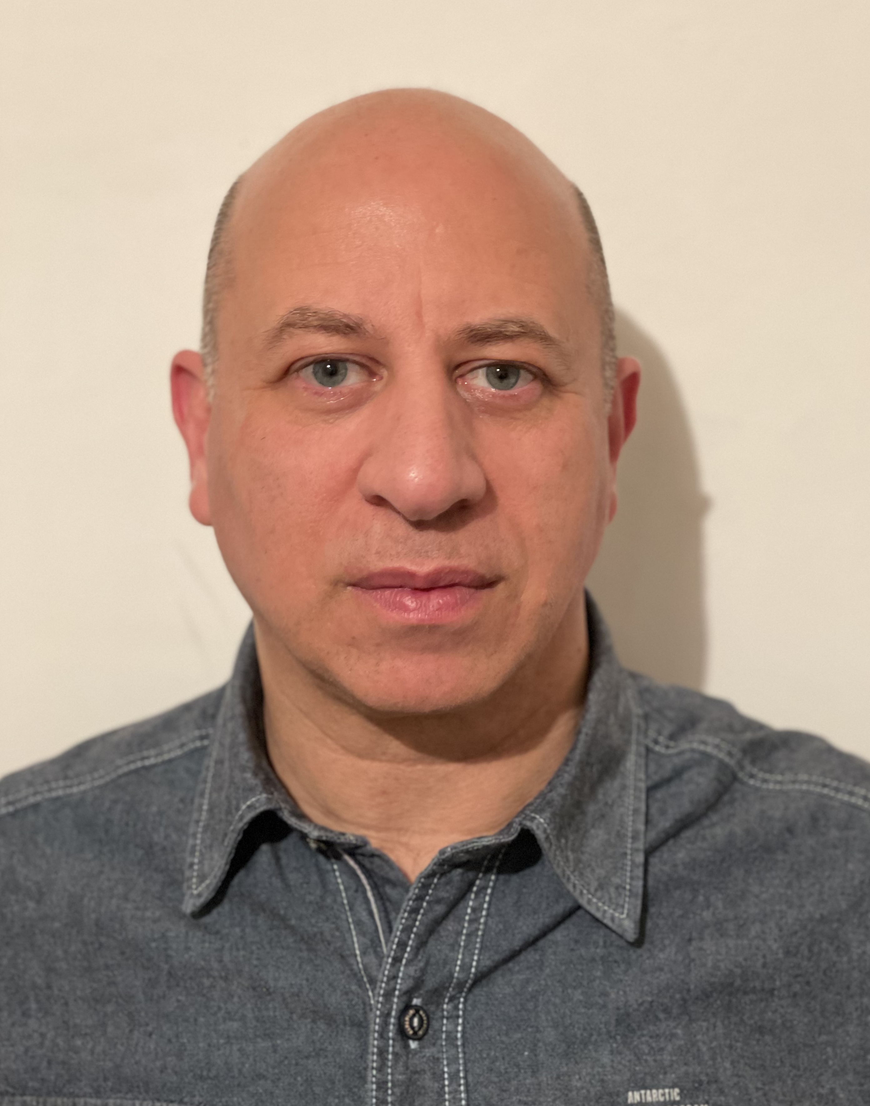 Carica una tua foto