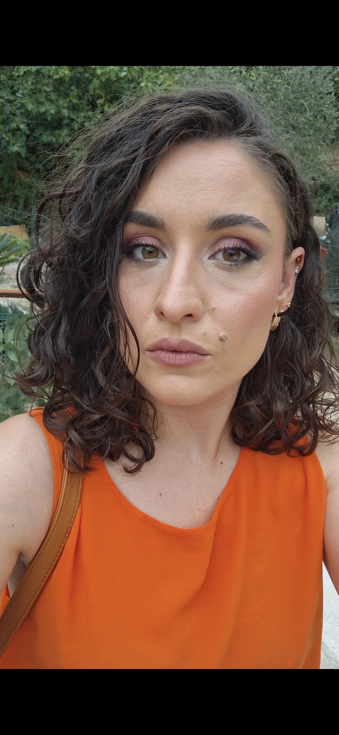Carica una tua foto